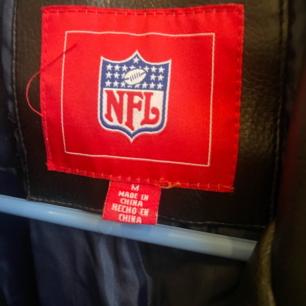 Vintage Patriots NFL Leather Jacket - Picture 5 of 8